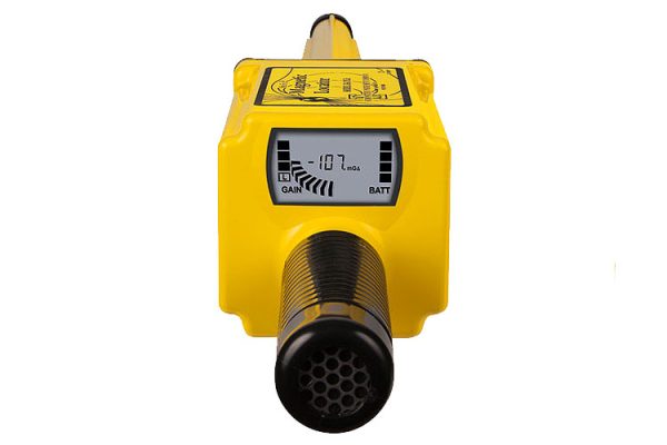 A yellow and black Schonstedt GA-72Cd Magnetic Locator with a digital display.